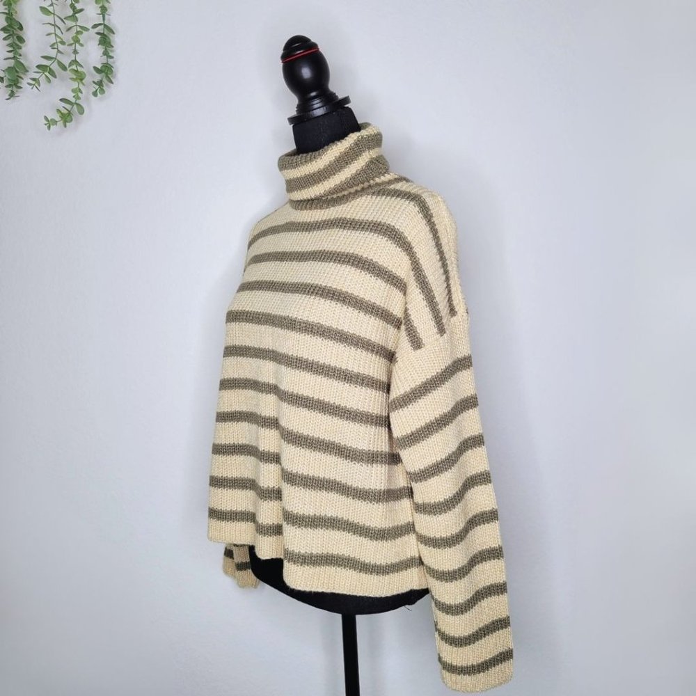 BEIGE/CREAM/GRAY STRIPPED TURTLENECK SWEATER FOR WOMEN - Picture 2 of 7